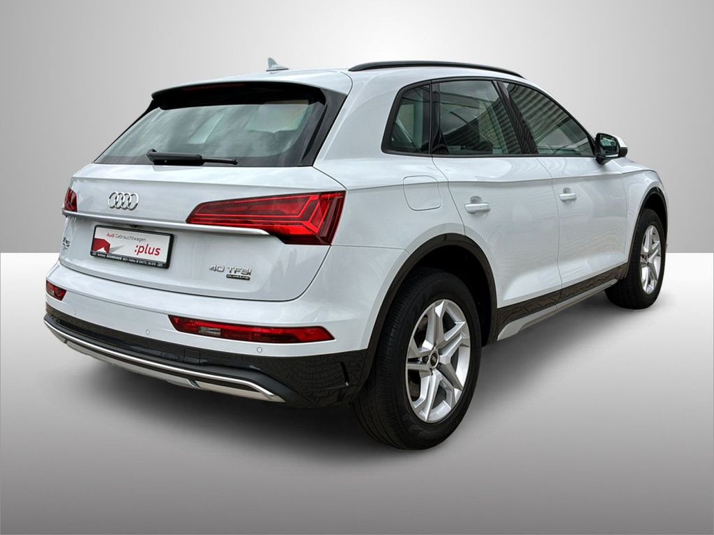Audi Q5 2022 г. Белый, пробег 55090 км