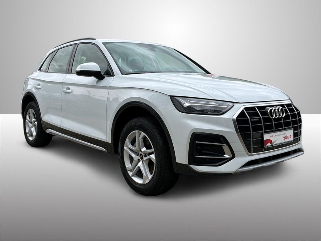 Audi Q5 2022 г. Белый, пробег 55090 км