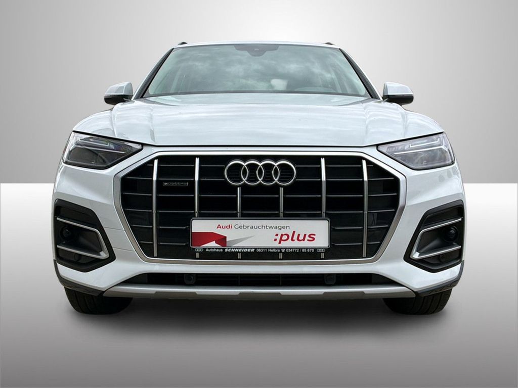 Audi Q5 2022 г. Белый, пробег 55090 км