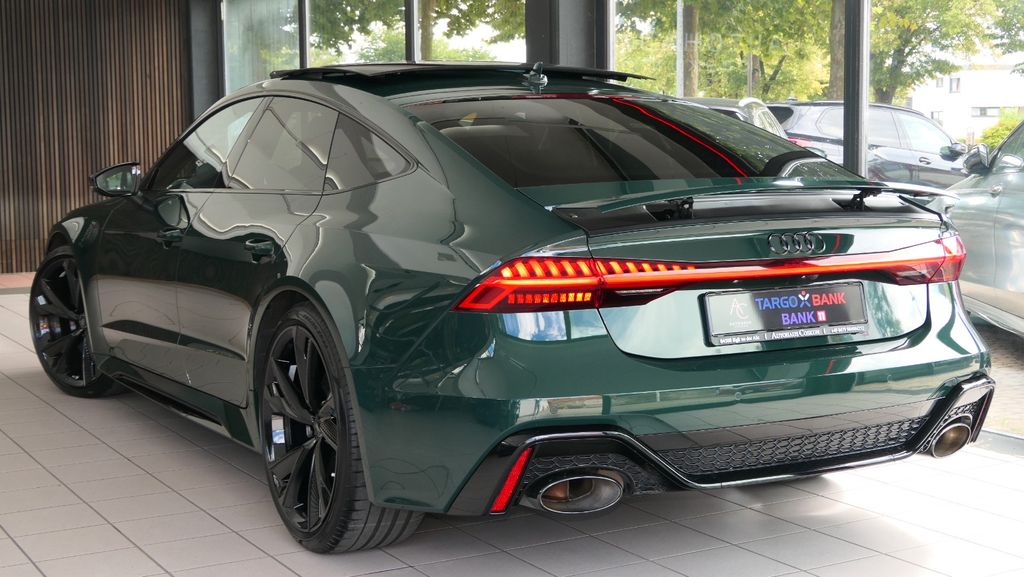 Audi RS7 2024 г. Зелёный, пробег 58000 км