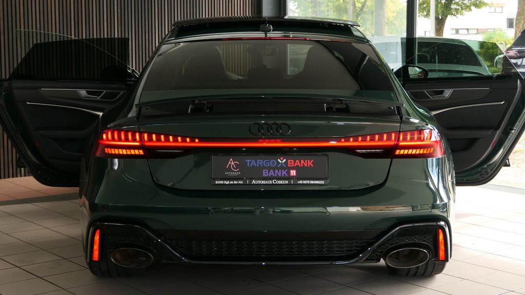 Audi RS7 2024 г. Зелёный, пробег 58000 км