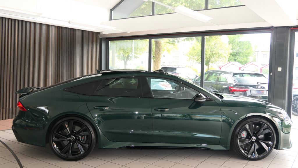 Audi RS7 2024 г. Зелёный, пробег 58000 км