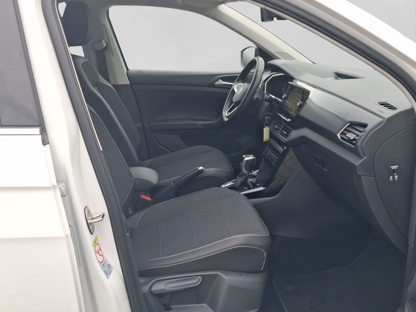 Volkswagen T-Cross 2022 г. Белый, пробег 40508 км