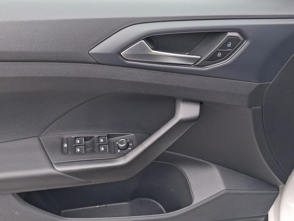 Volkswagen T-Cross 2022 г. Белый, пробег 40508 км