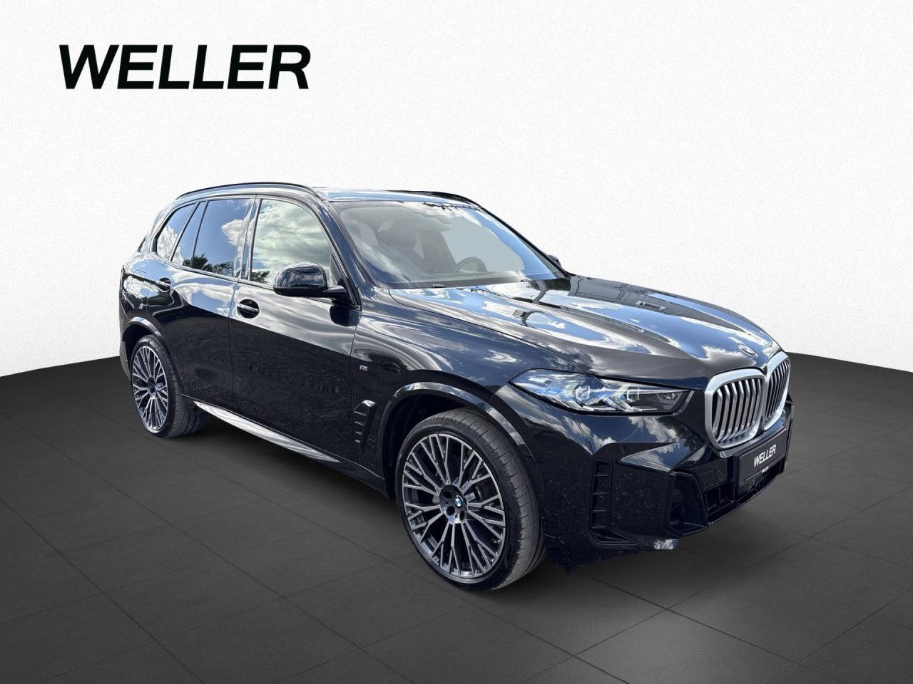 BMW X5 2025 г. Чёрный, пробег 36935 км