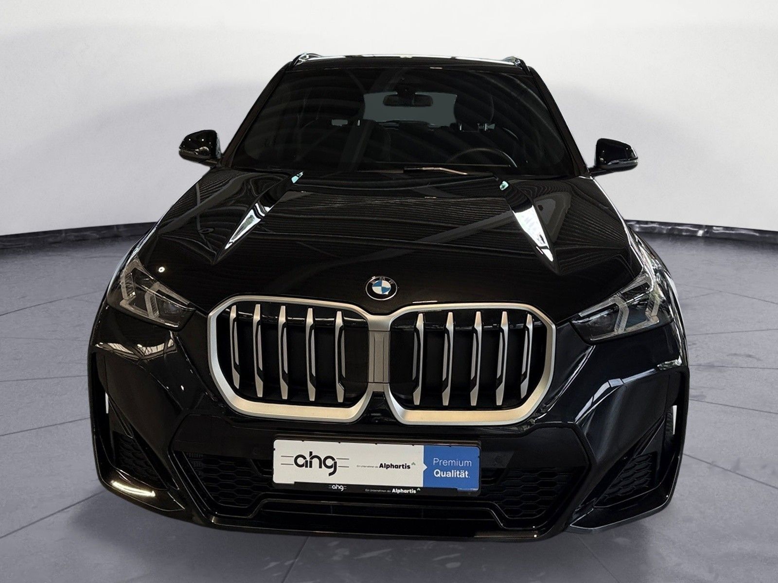 BMW X1 2025 г. Чёрный, пробег 10450 км