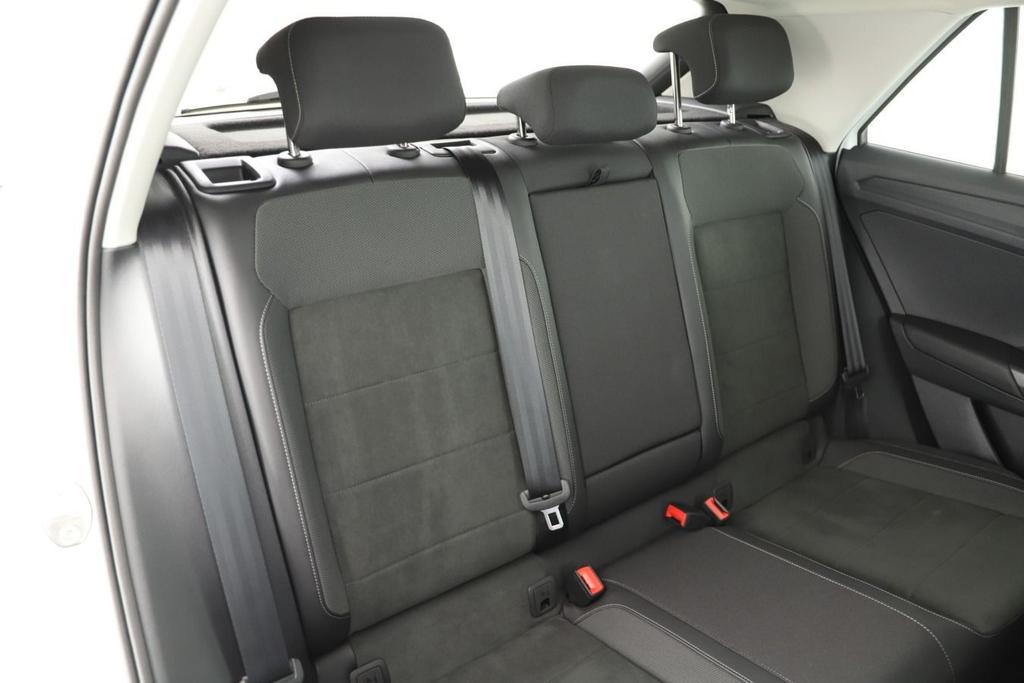 Volkswagen T-Roc 2022 г. Белый, пробег 54200 км
