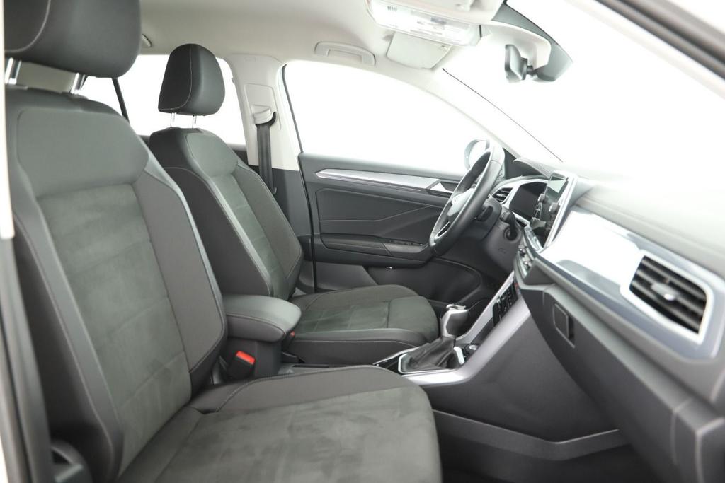 Volkswagen T-Roc 2022 г. Белый, пробег 54200 км
