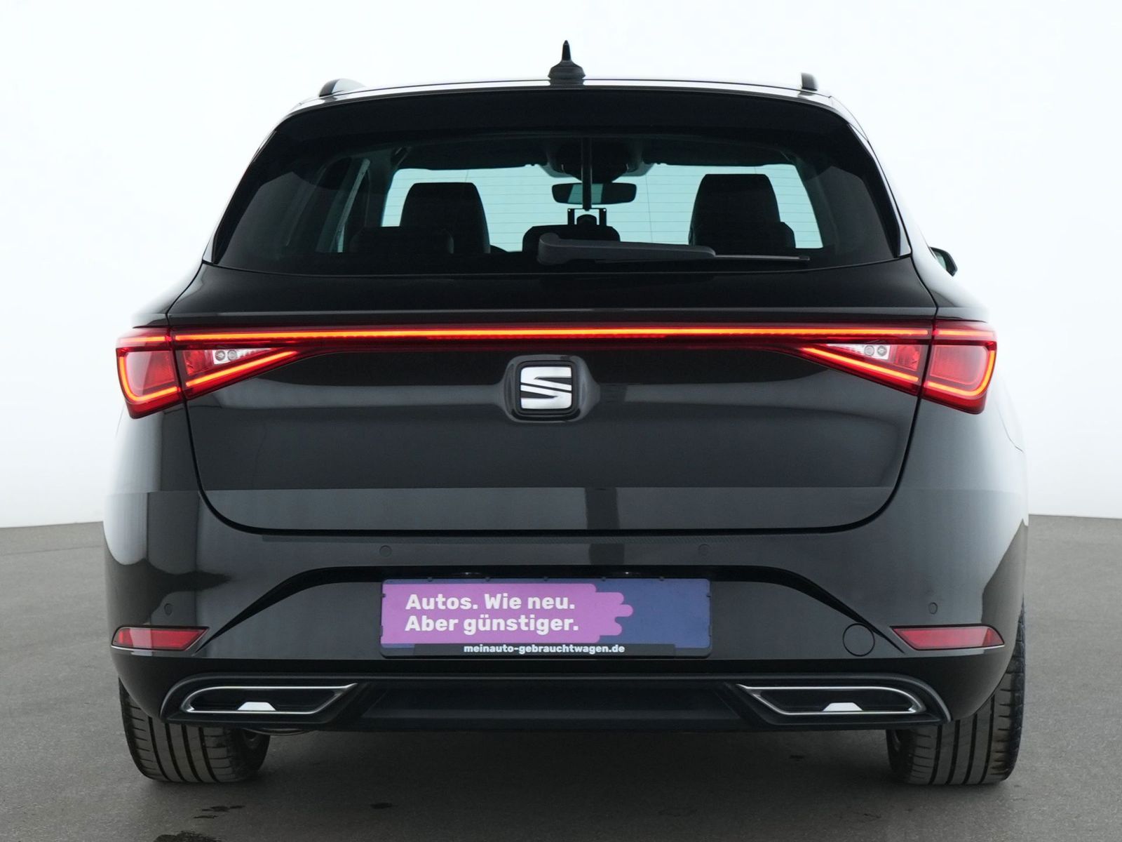 SEAT Leon 2021 г. Чёрный, пробег 50305 км