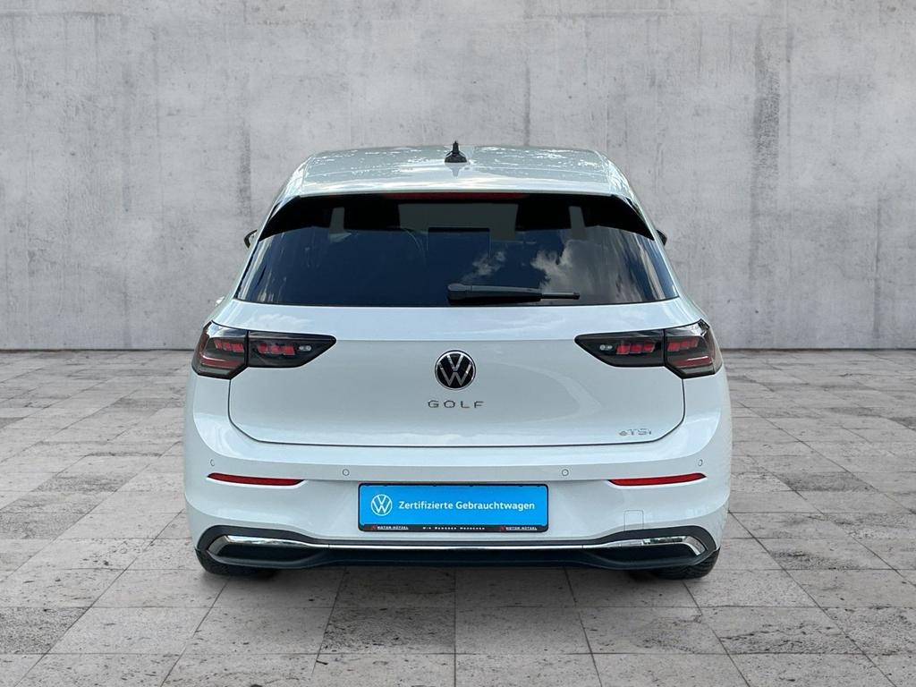 Volkswagen Golf 2025 г. Белый, пробег 24122 км