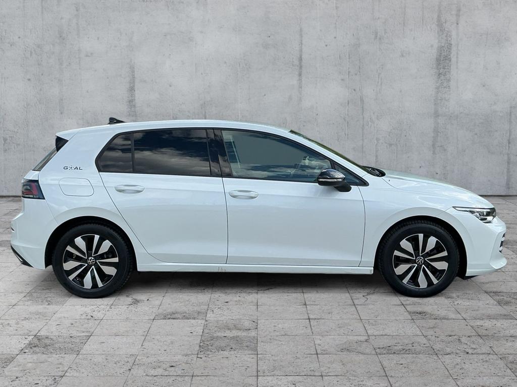 Volkswagen Golf 2025 г. Белый, пробег 24122 км