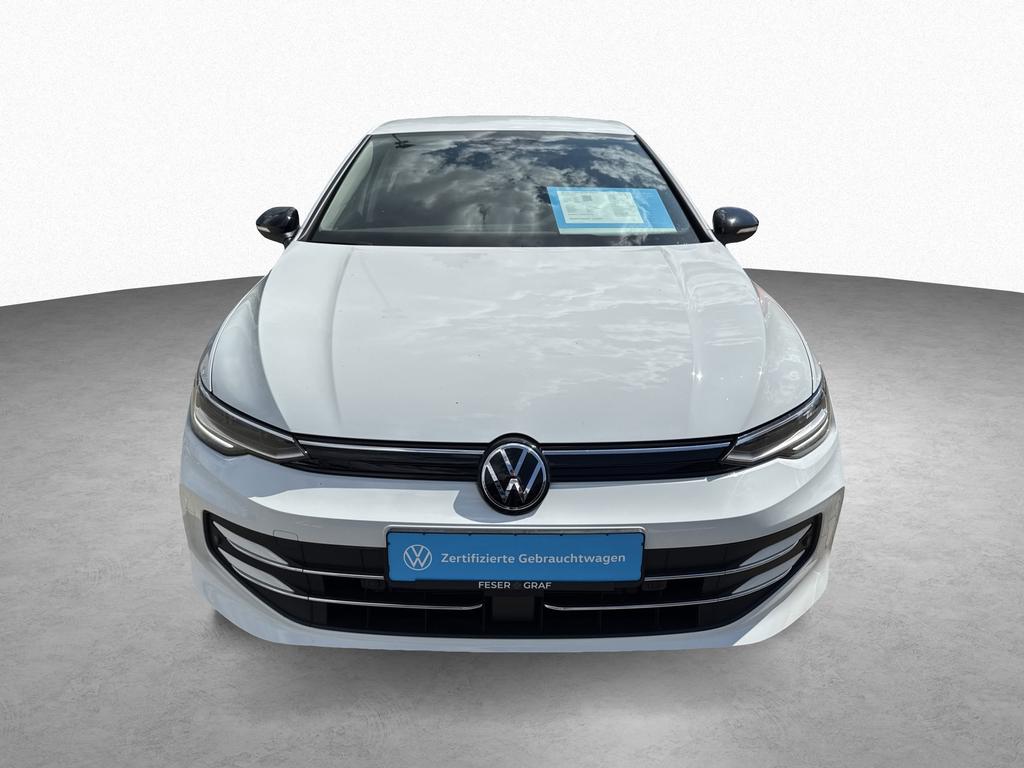 Volkswagen Golf 2025 г. Белый, пробег 13500 км