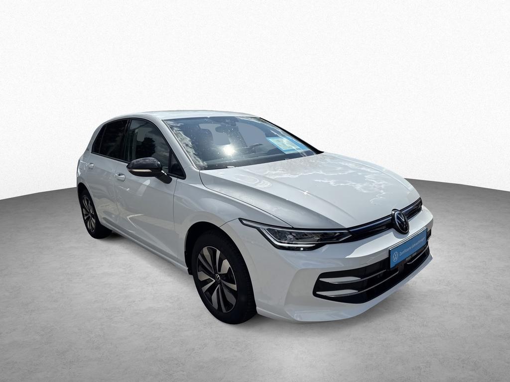Volkswagen Golf 2025 г. Белый, пробег 13500 км