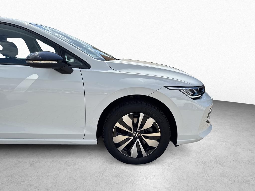 Volkswagen Golf 2025 г. Белый, пробег 13500 км