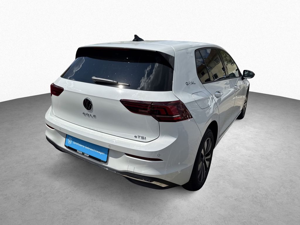 Volkswagen Golf 2025 г. Белый, пробег 13500 км