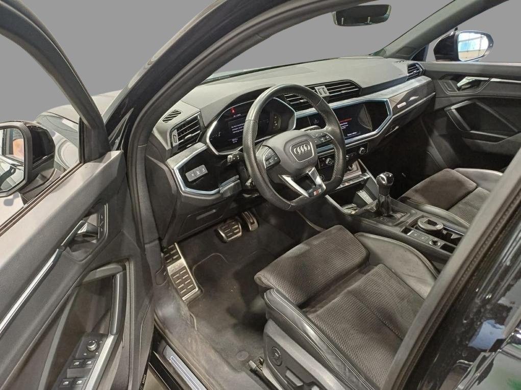 Audi Q3 2022 г. Чёрный, пробег 38333 км