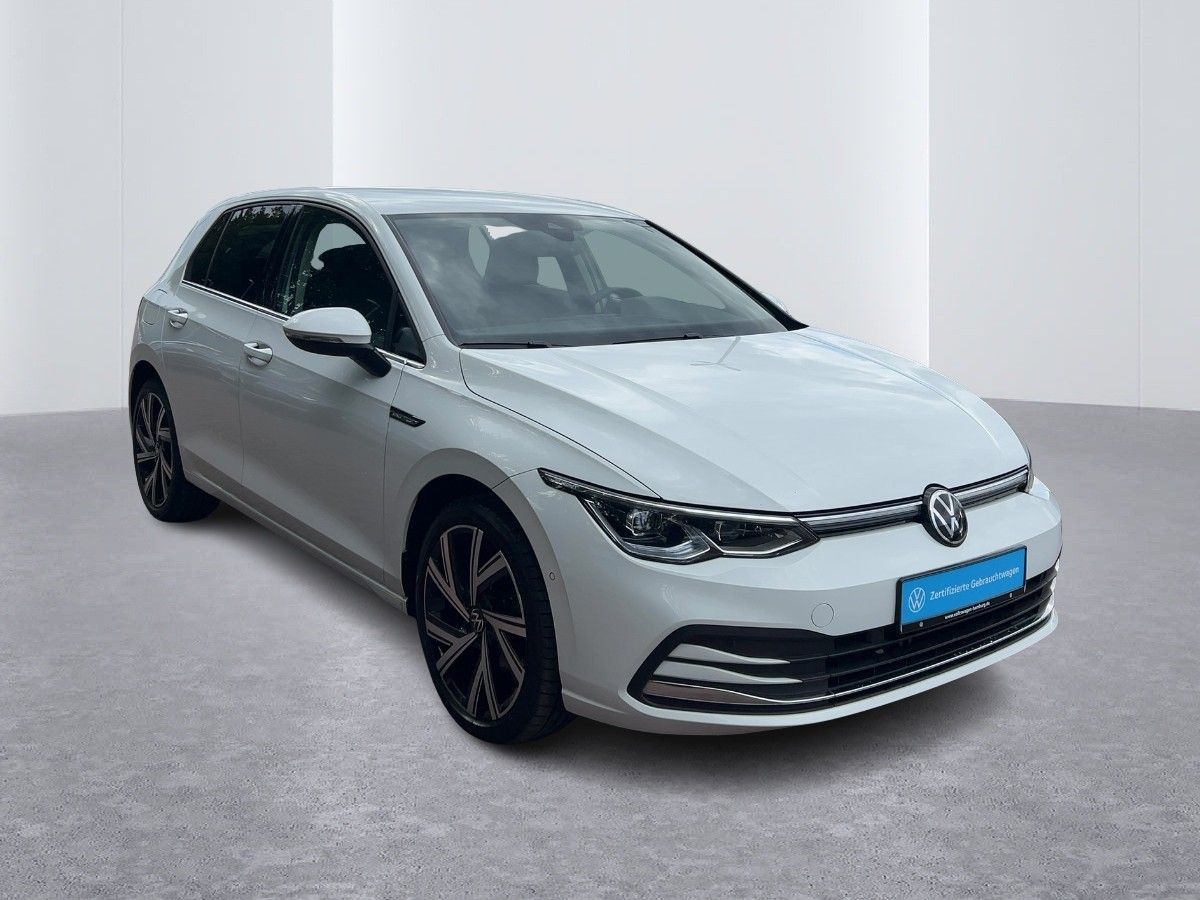 Volkswagen Golf 2022 г. Белый, пробег 39781 км