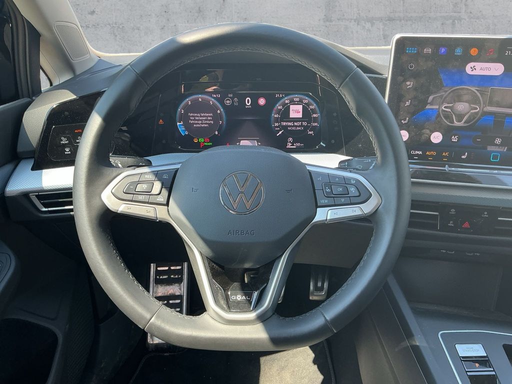 Volkswagen Golf 2025 г. Чёрный, пробег 28020 км