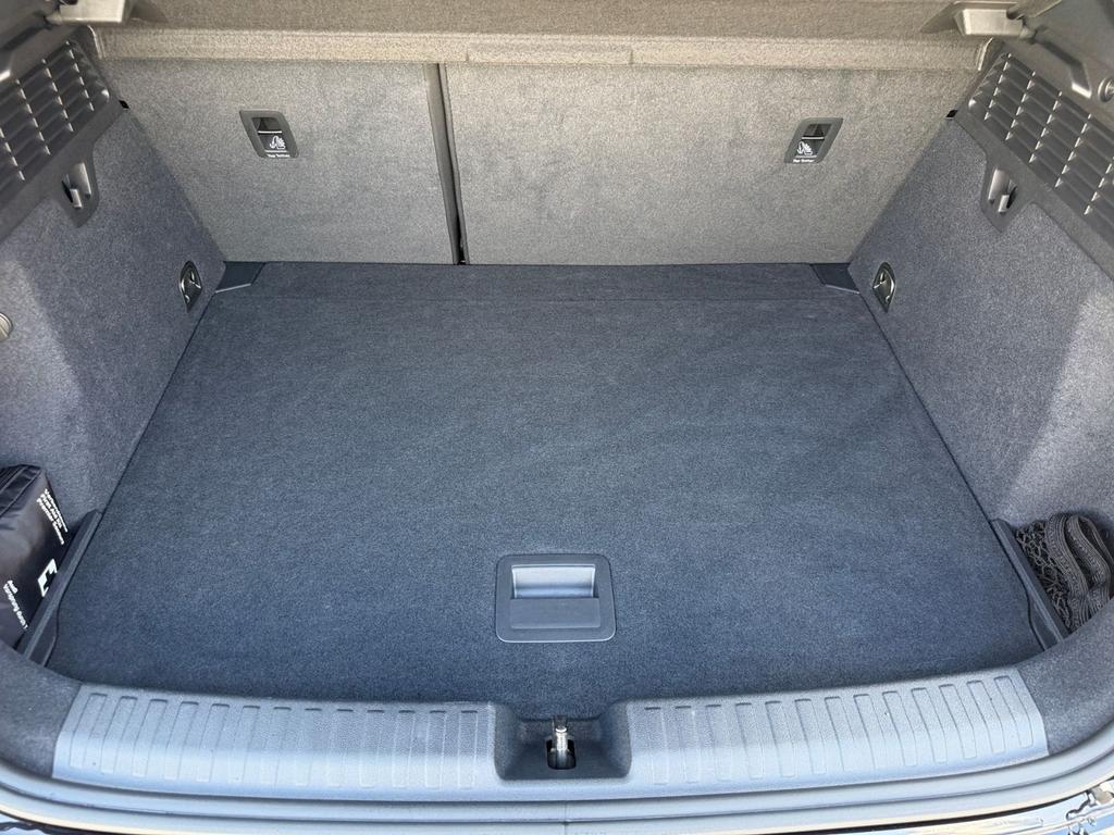 Audi A3 2023 г. Чёрный, пробег 57831 км
