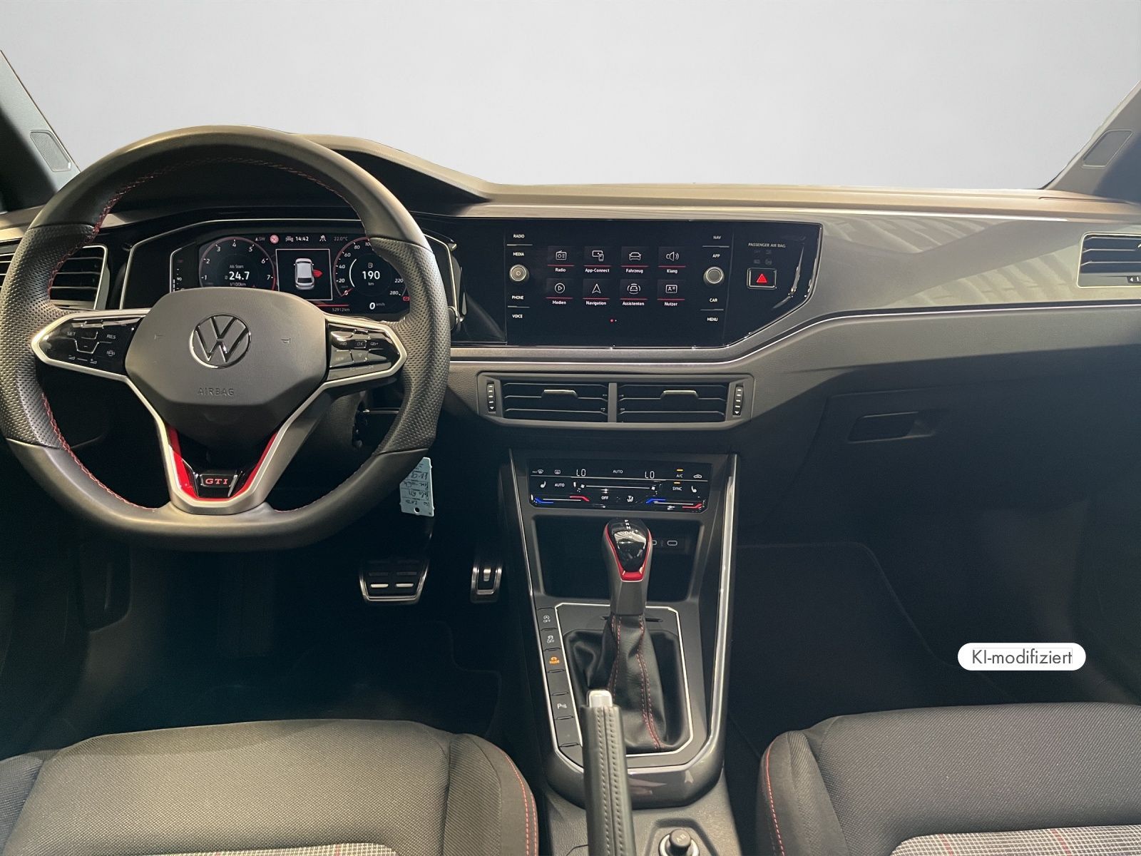 Volkswagen Polo 2023 г. Белый, пробег 52909 км