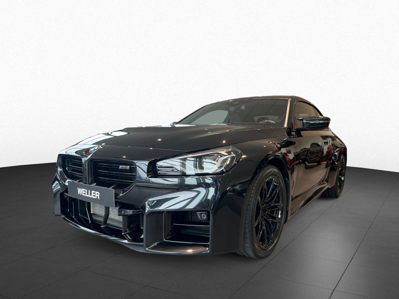 BMW M2 2025 г. Чёрный, пробег 5611 км