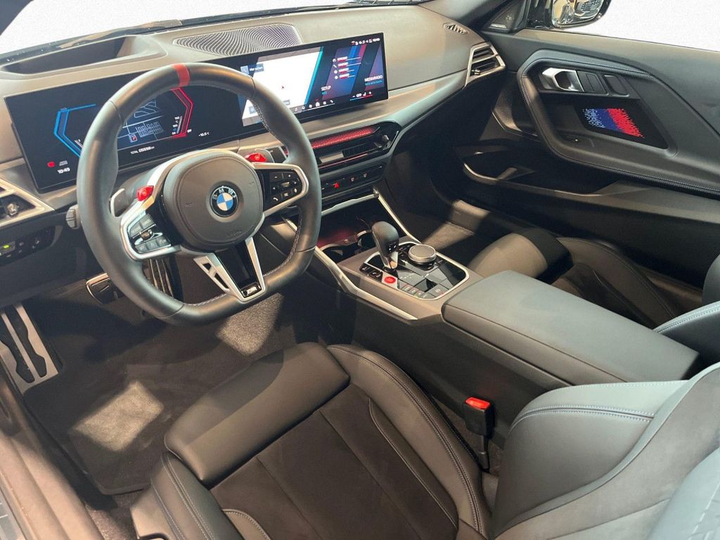 BMW M2 2025 г. Чёрный, пробег 5611 км