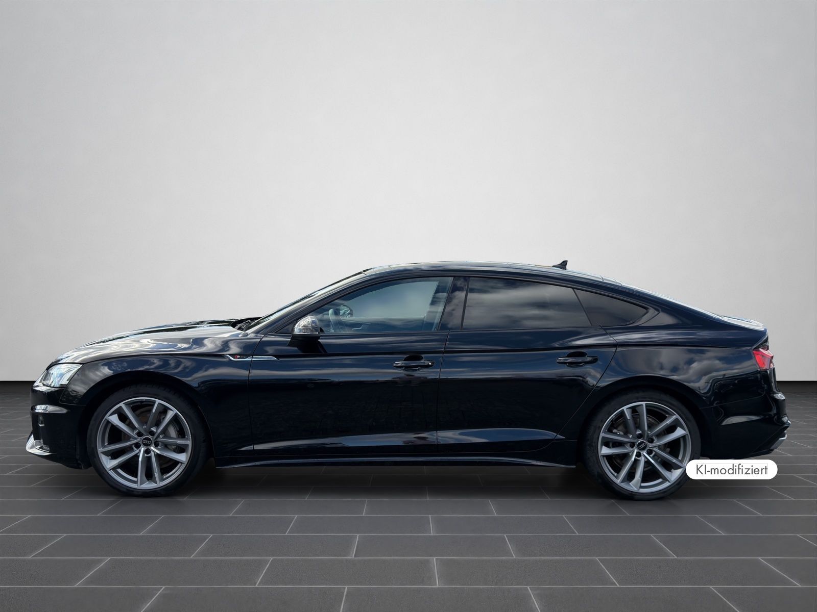 Audi A5 2023 г. Чёрный, пробег 37424 км