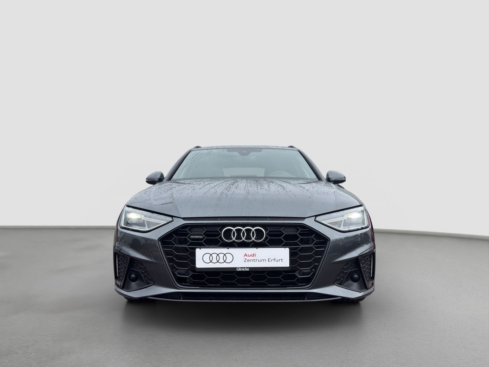 Audi A4 2023 г. Серый, пробег 42500 км