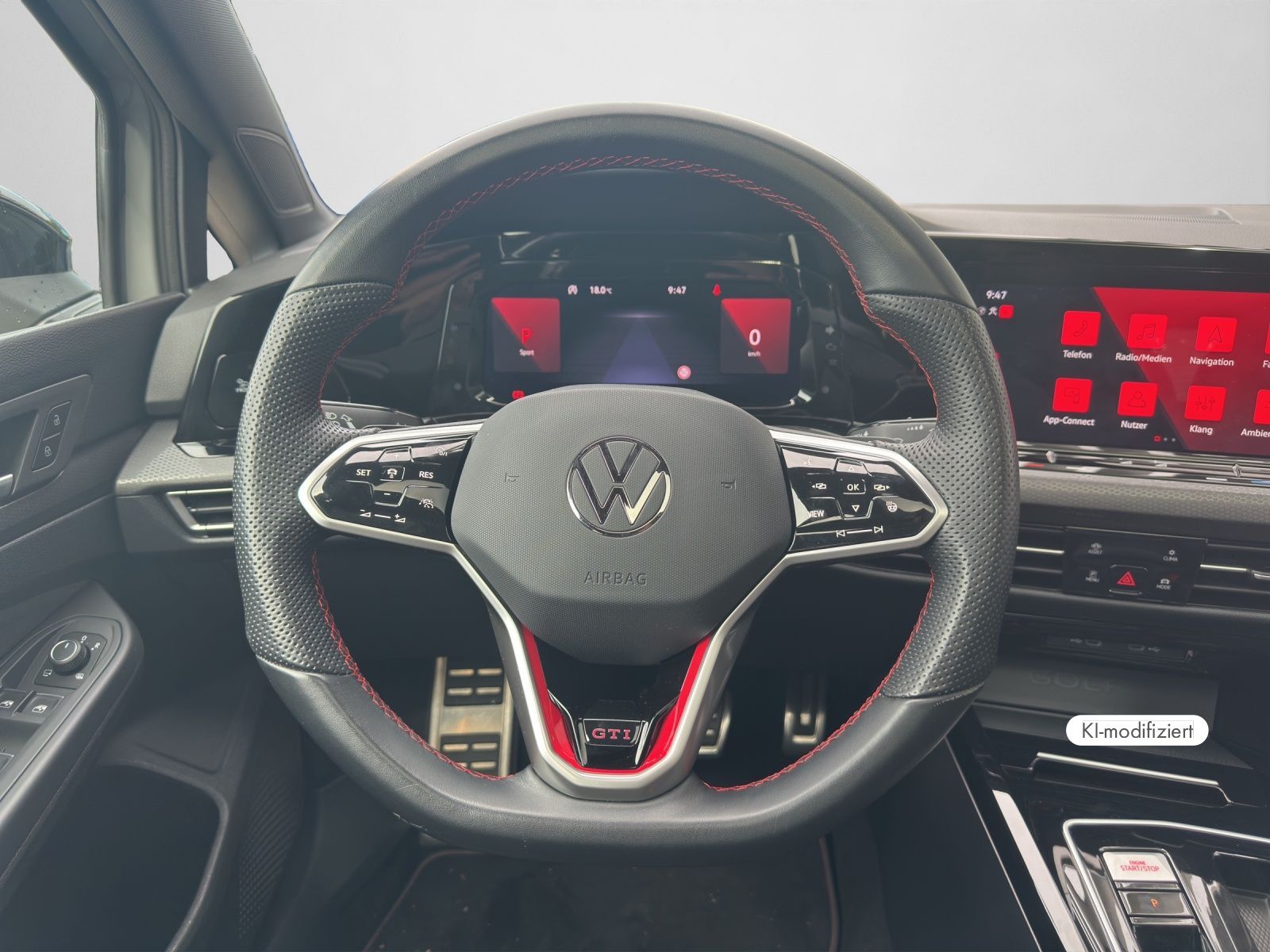 Volkswagen Golf 2023 г. Серый, пробег 24002 км