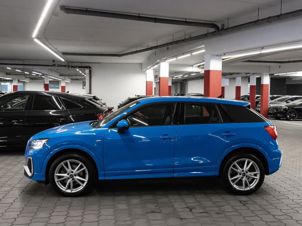 Audi Q2 2022 г. Синий, пробег 52999 км