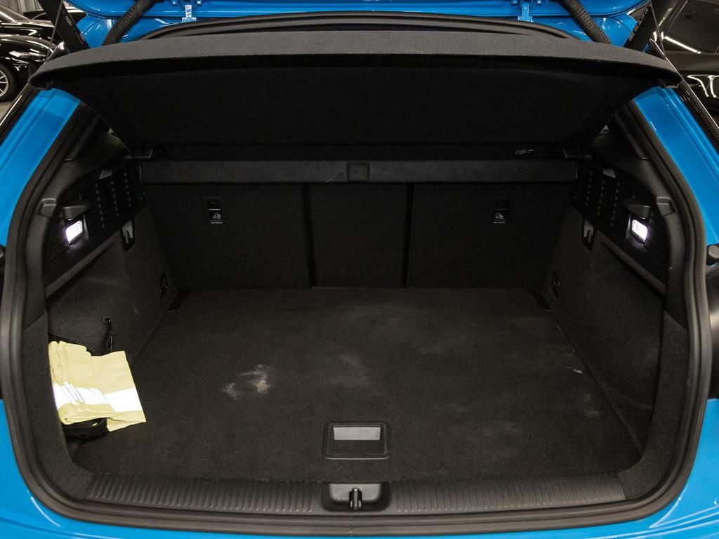 Audi Q2 2022 г. Синий, пробег 52999 км