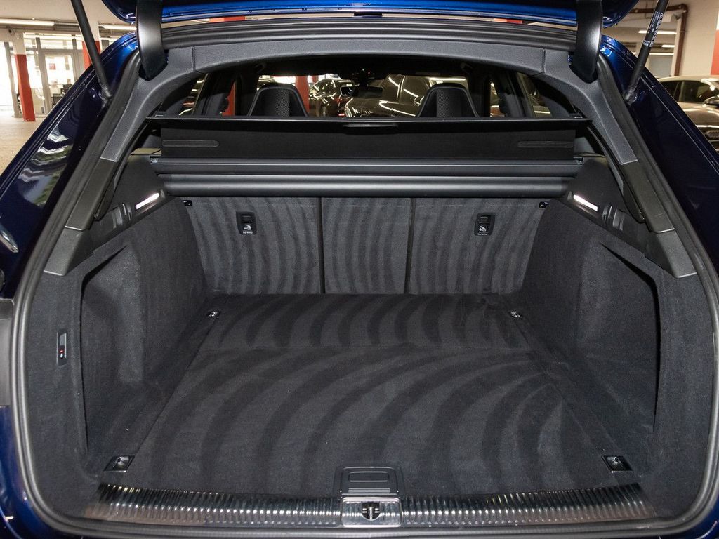 Audi RS4 2024 г. Синий, пробег 21565 км