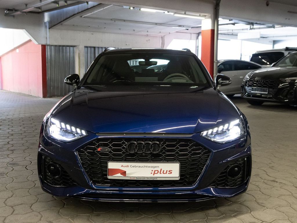 Audi RS4 2024 г. Синий, пробег 21565 км