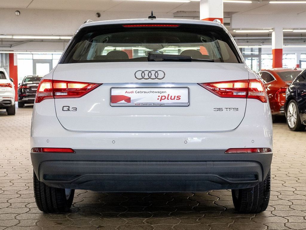 Audi Q3 2024 г. Белый, пробег 40519 км