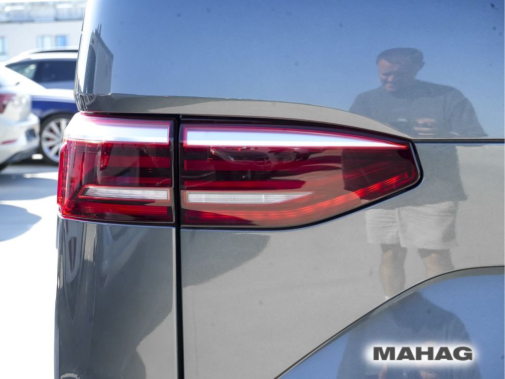 Volkswagen T7 MULTIVAN 2023 г. Серый, пробег 29840 км