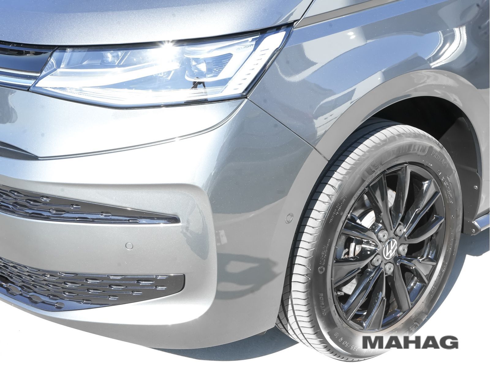 Volkswagen T7 MULTIVAN 2023 г. Серый, пробег 29840 км