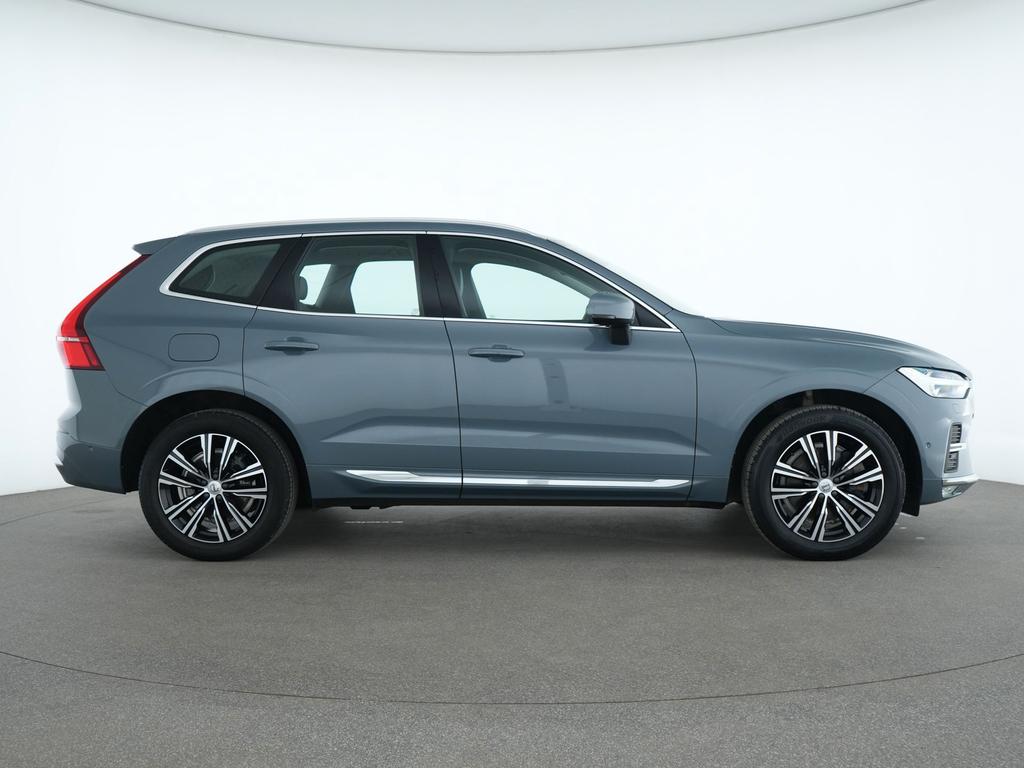 Volvo XC60 2022 г. Серый, пробег 38103 км