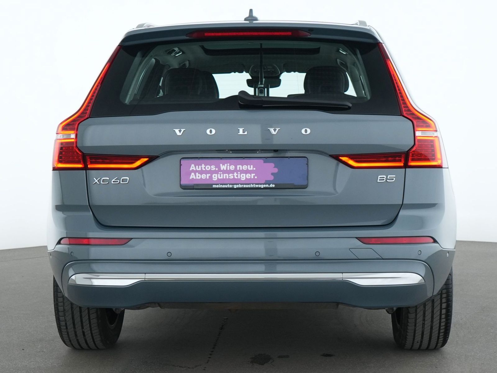 Volvo XC60 2022 г. Серый, пробег 38103 км