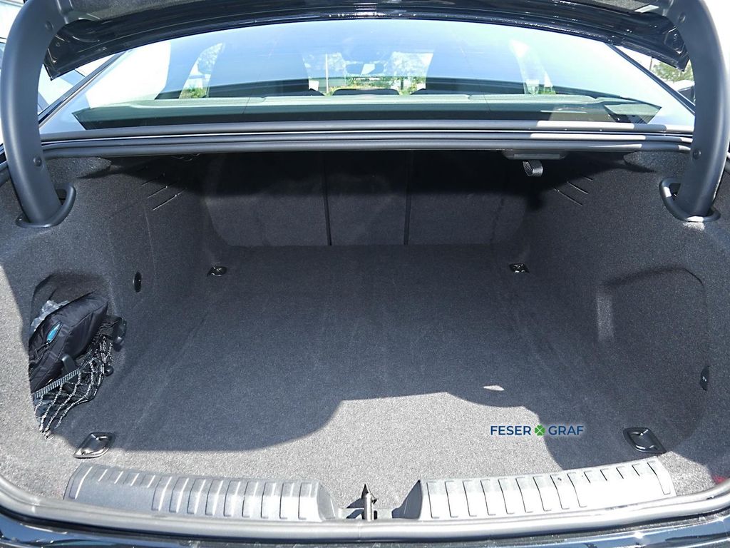 Audi A6 2025 г. Чёрный, пробег 26750 км