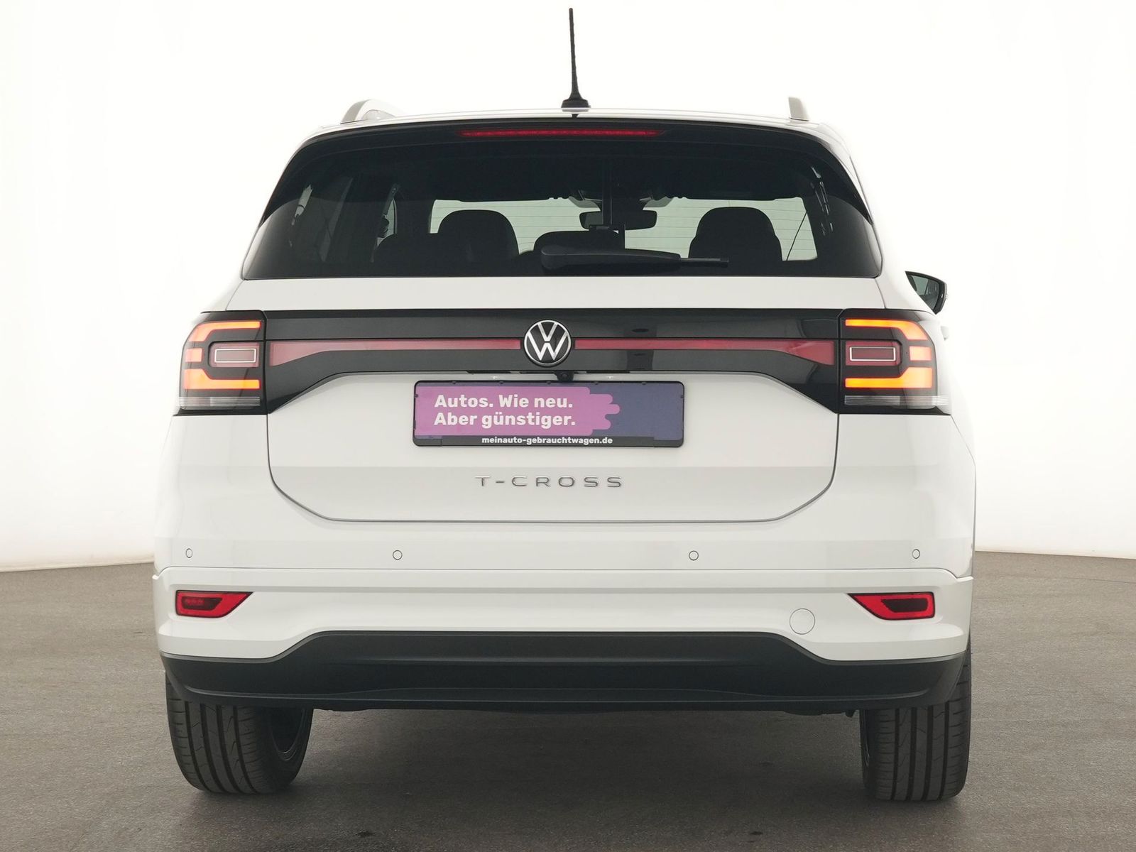 Volkswagen T-Cross 2022 г. Белый, пробег 17319 км