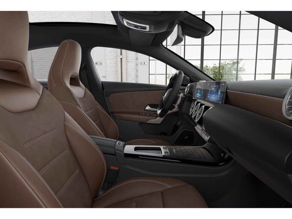 Mercedes-Benz CLA 45 AMG 2024 г. Серебристый, пробег 28221 км
