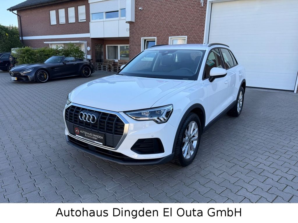 Audi Q3 2023 г. Белый, пробег 33000 км