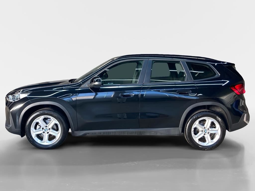 BMW X1 2023 г. Чёрный, пробег 22400 км