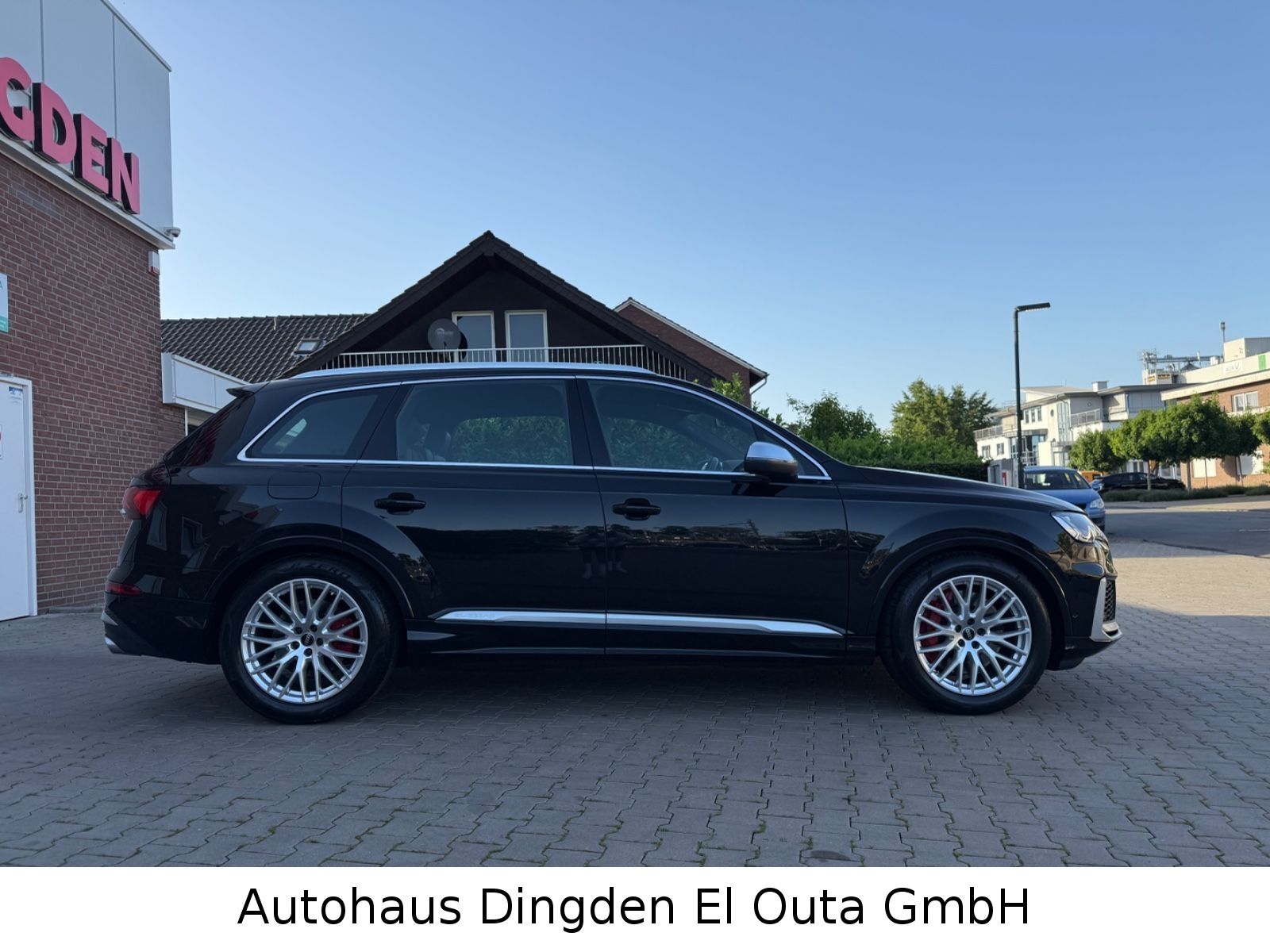 Audi SQ7 2022 г. Чёрный, пробег 40000 км