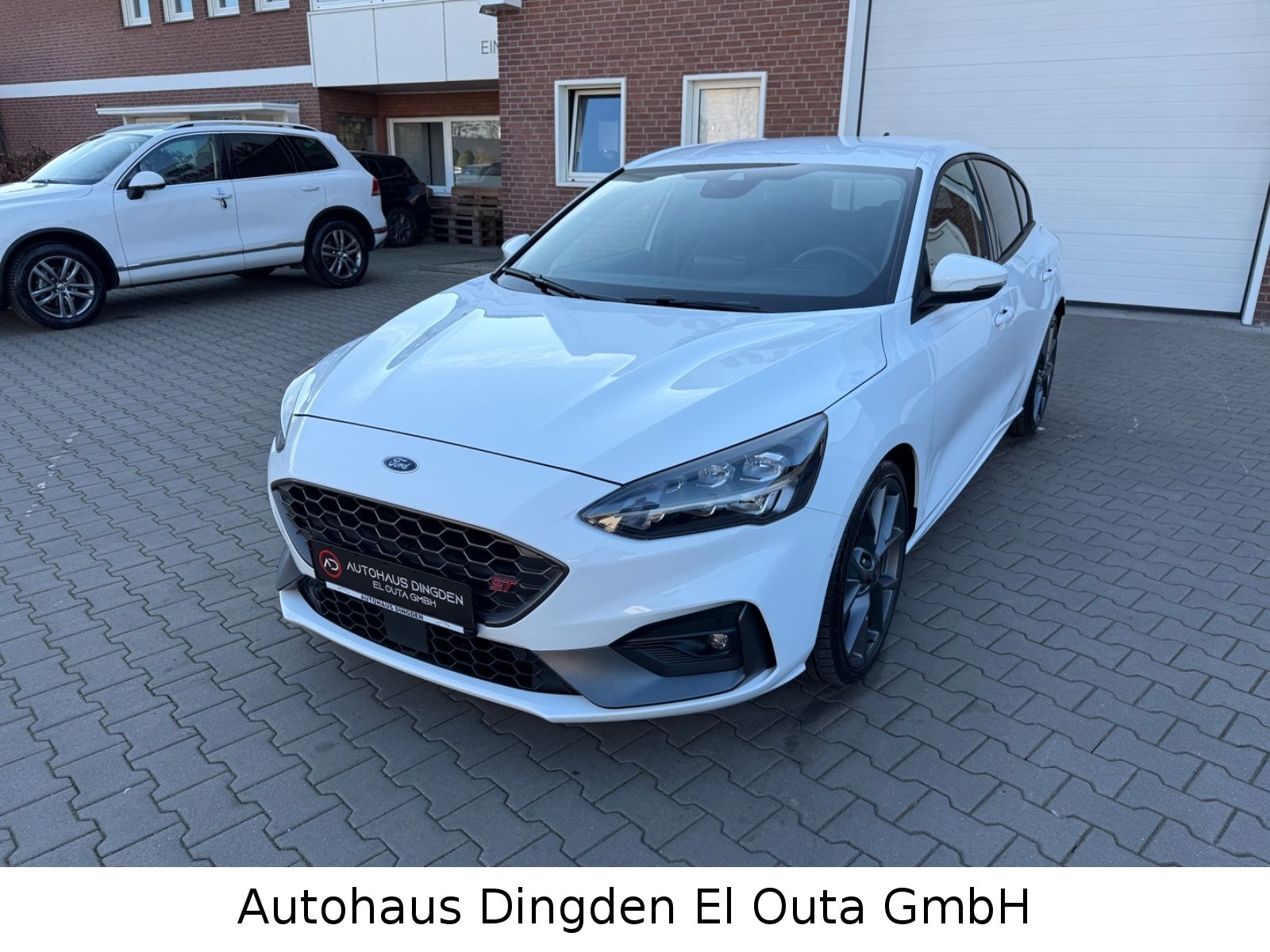Ford Focus 2021 г. Белый, пробег 20000 км