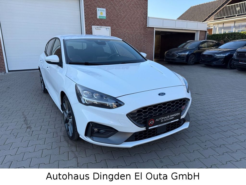 Ford Focus 2021 г. Белый, пробег 20000 км
