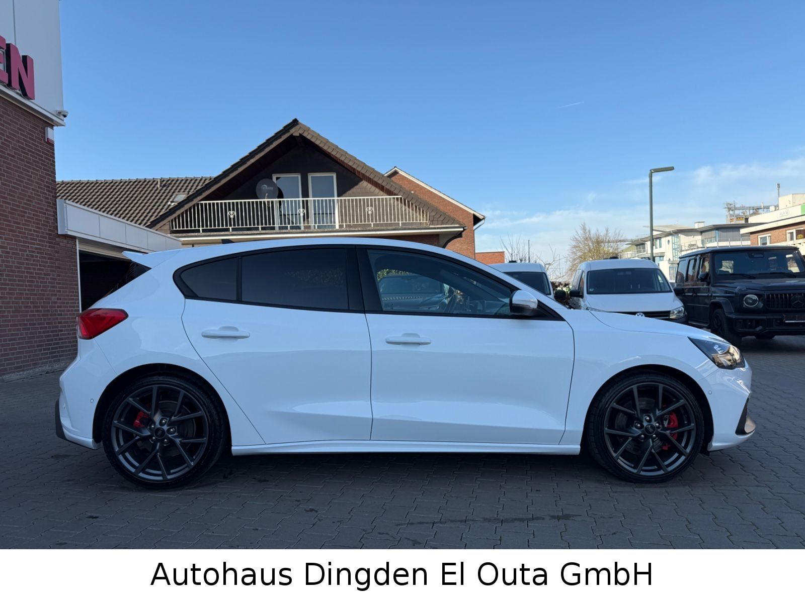 Ford Focus 2021 г. Белый, пробег 20000 км