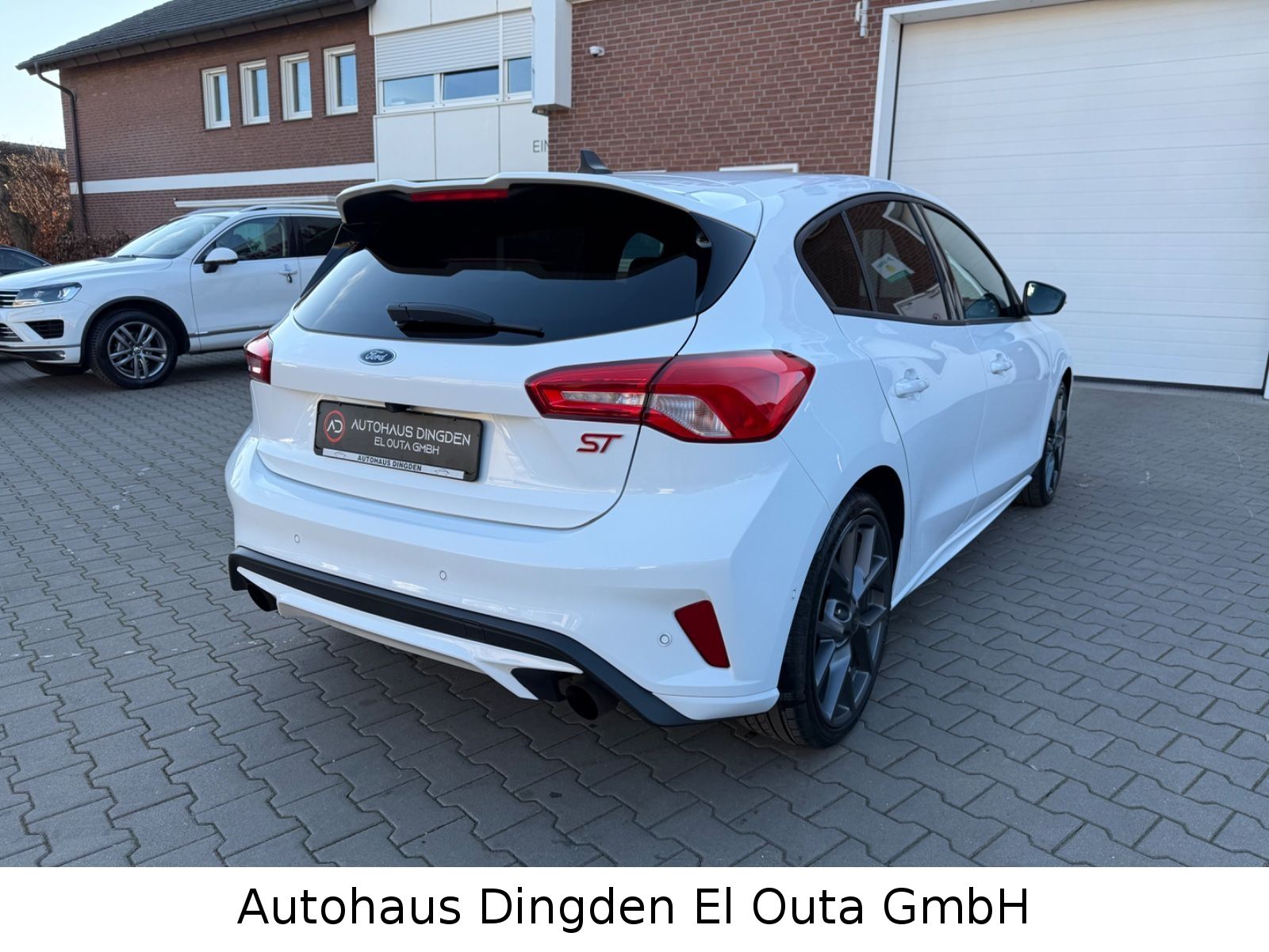 Ford Focus 2021 г. Белый, пробег 20000 км