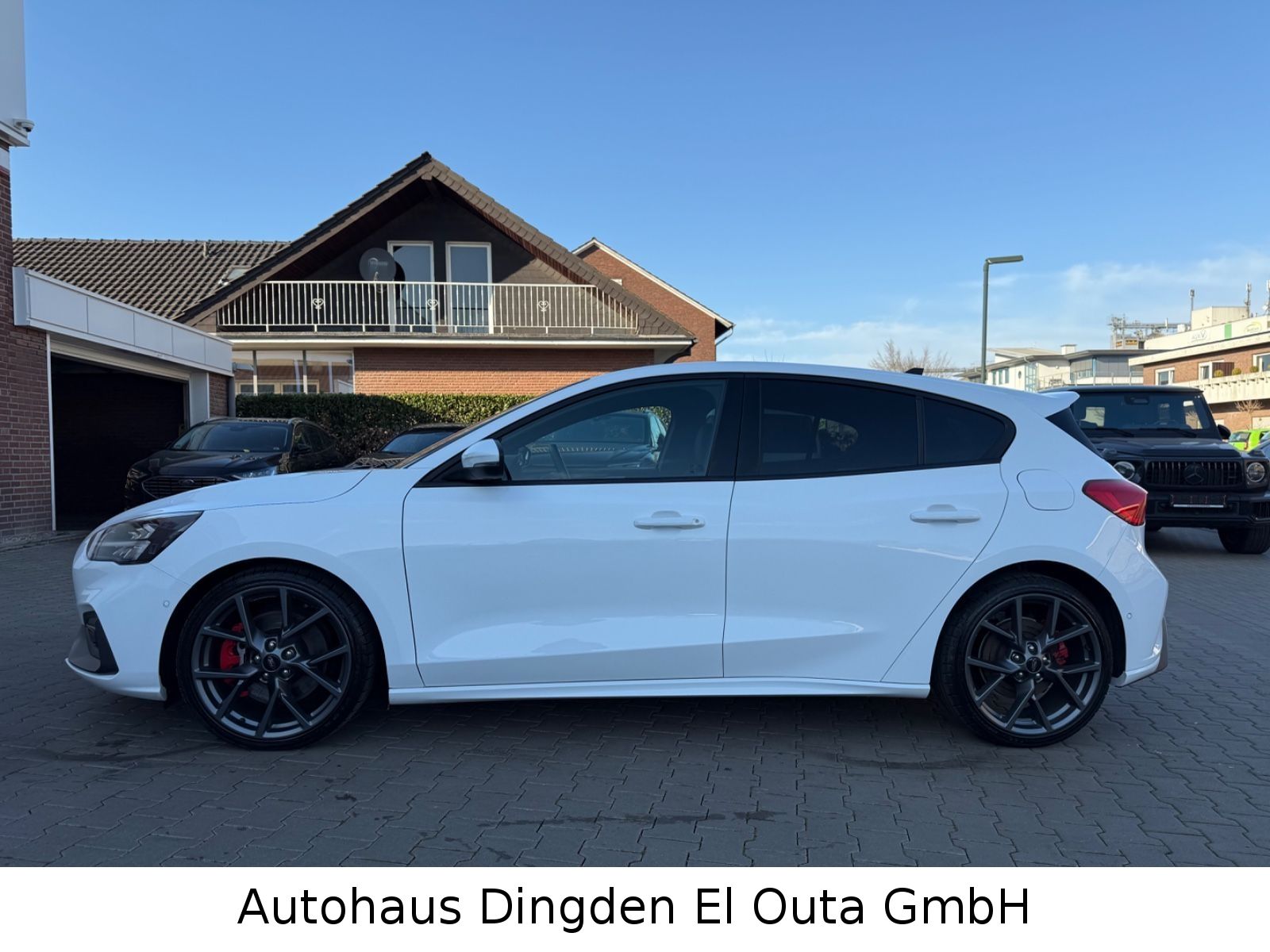 Ford Focus 2021 г. Белый, пробег 20000 км