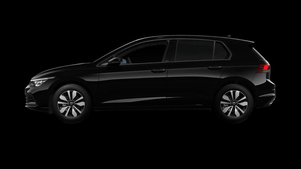 Volkswagen Golf 2023 г. Чёрный, пробег 30000 км